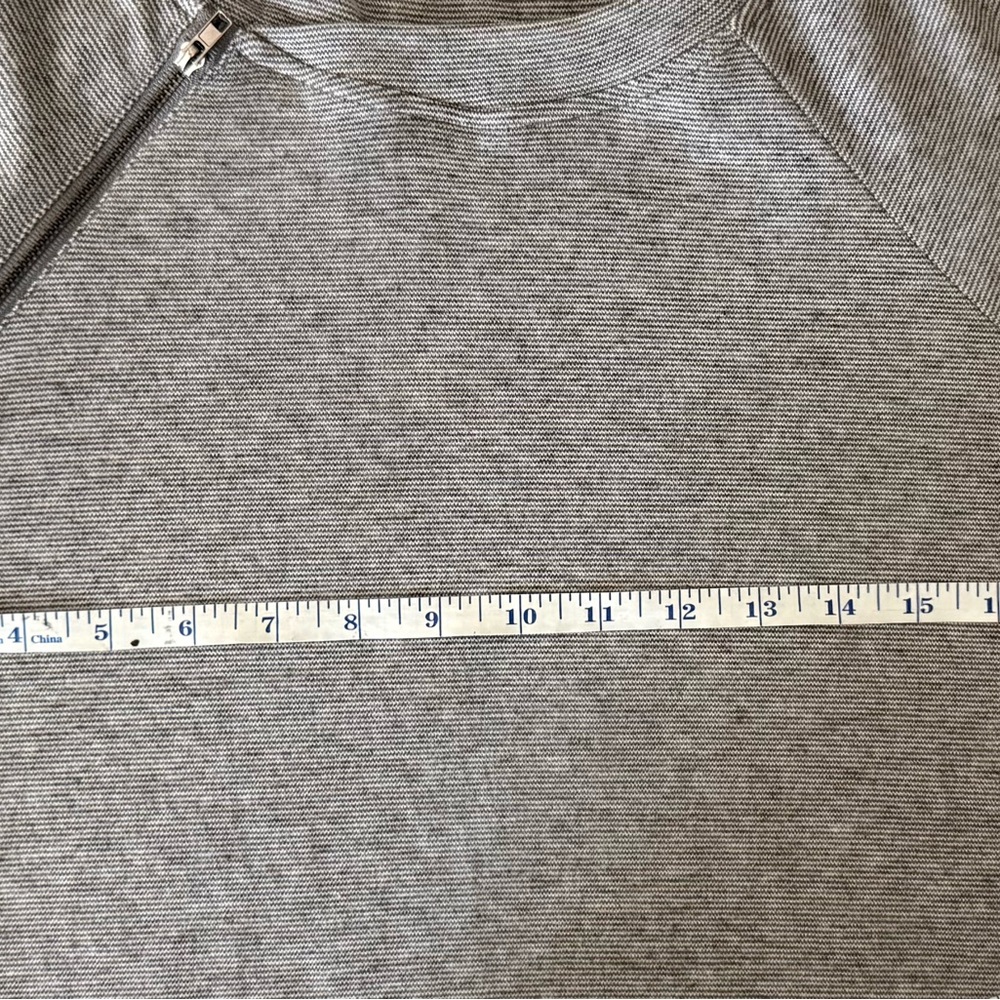 Doe & Rae Gray Hooded sweater/Jacket NWT - Picture 7 of 7